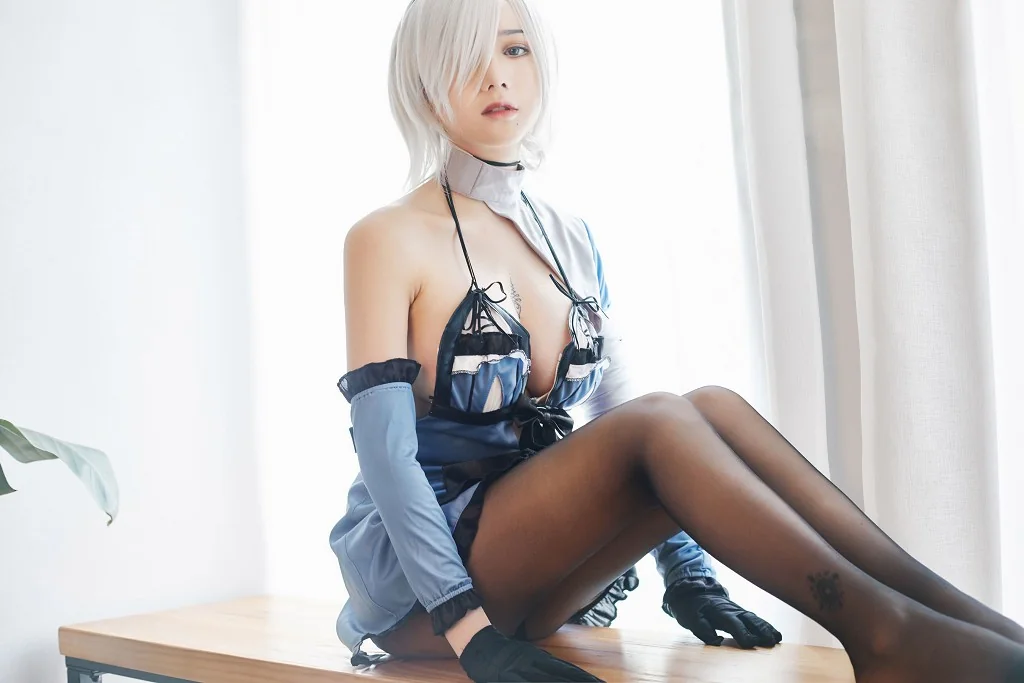 COSER洛丽塔大哥《吊带睡衣 2B改》 [Cosplay美女] 写真集[29P]  第26张-《94零社区》