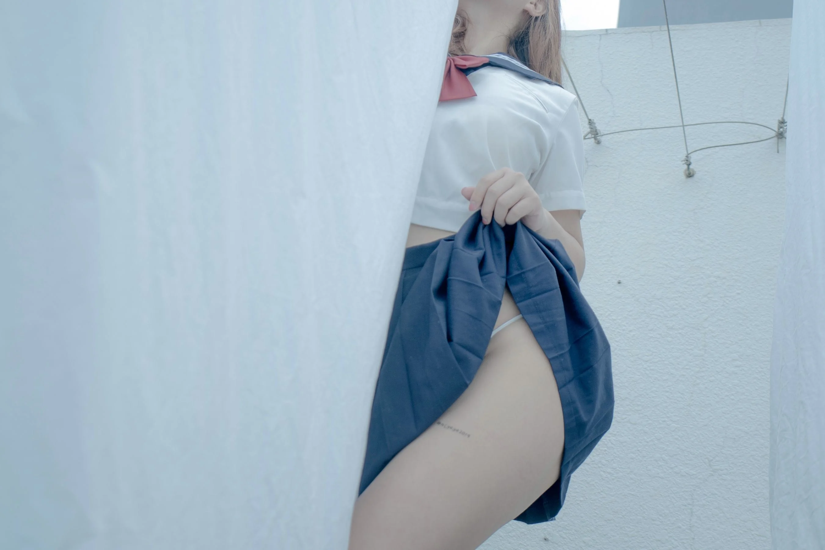 [网红COSER写真] 萌系小姐姐-白烨- - 天台  第9张-《94零社区》