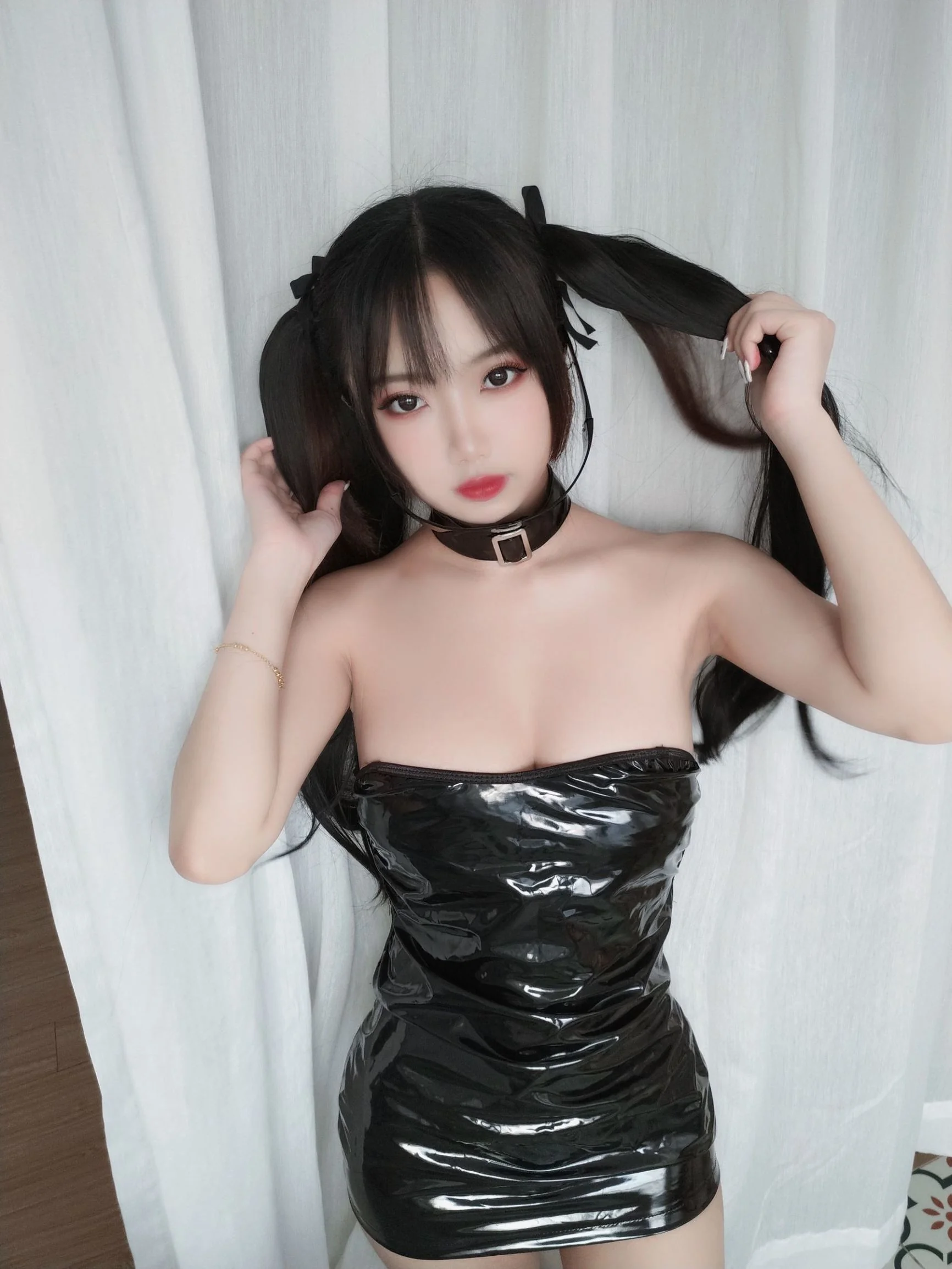 [网红COSER] 白嫩美少女鬼畜瑶 - 胶衣  第1张-《94零社区》
