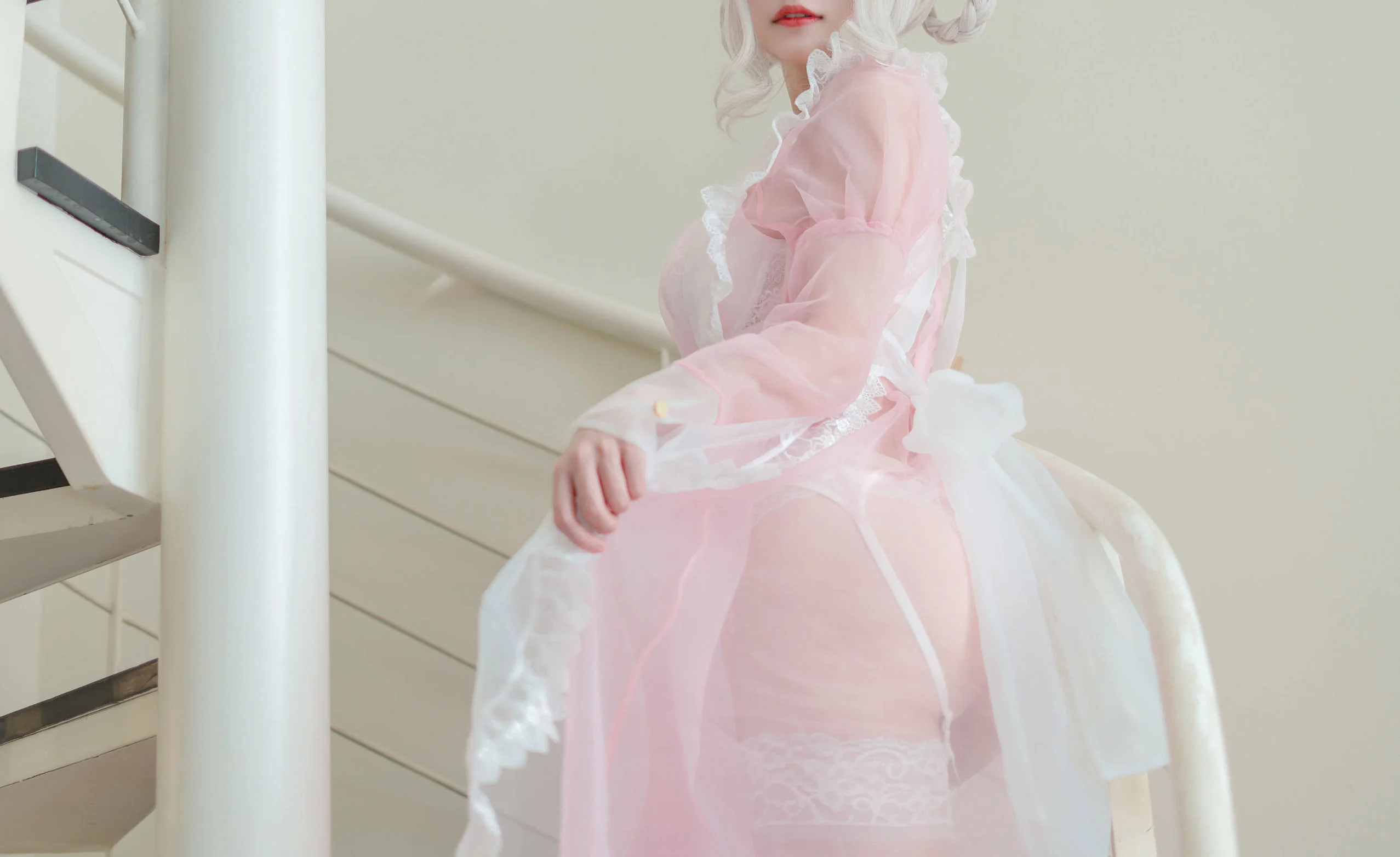 [网红COSER] 动漫博主小仓千代w - 透明粉色女仆  第1张-《94零社区》