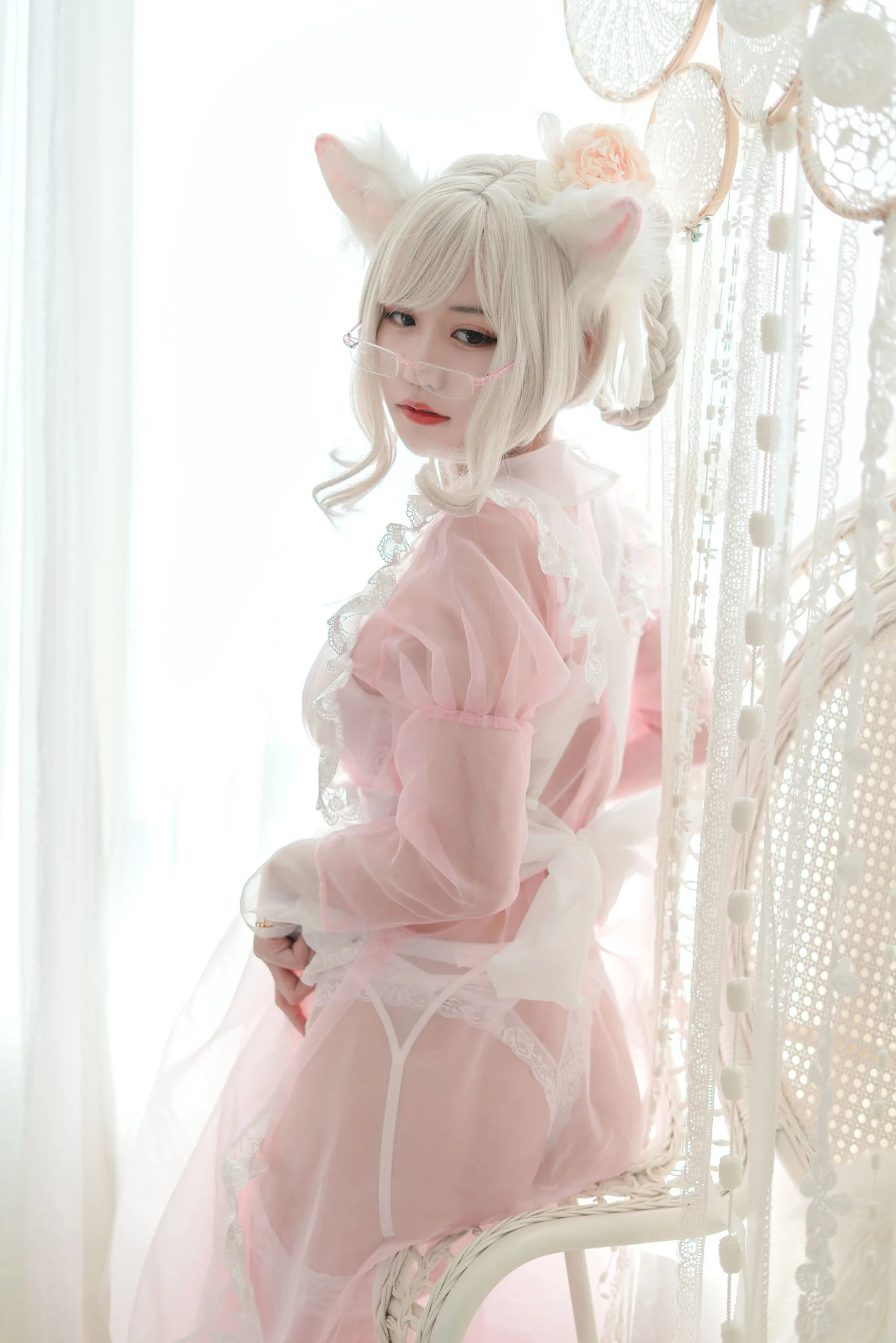[网红COSER] 动漫博主小仓千代w - 透明粉色女仆  第4张-《94零社区》