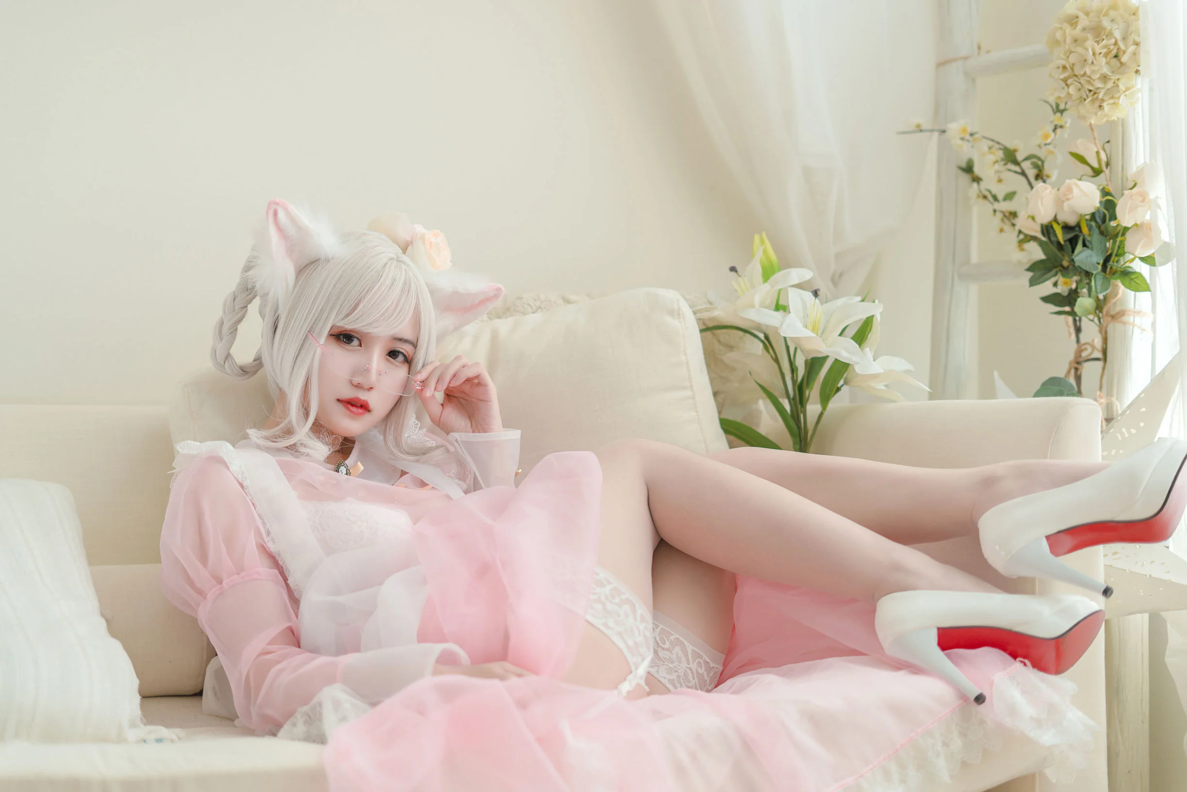[网红COSER] 动漫博主小仓千代w - 透明粉色女仆  第6张-《94零社区》