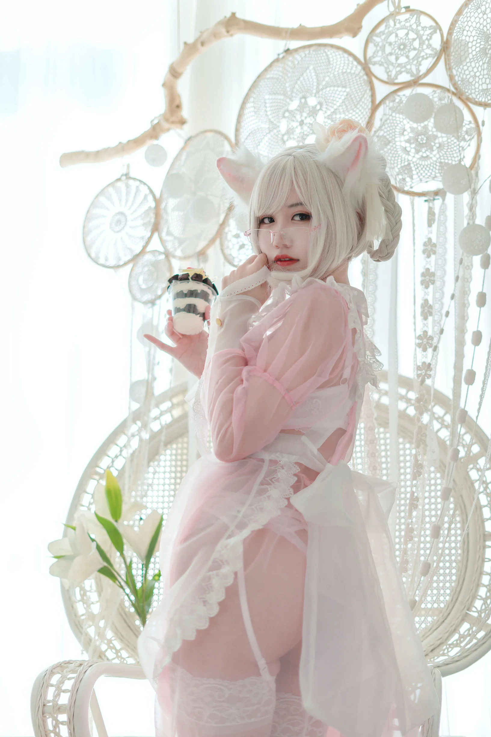 [网红COSER] 动漫博主小仓千代w - 透明粉色女仆  第8张-《94零社区》