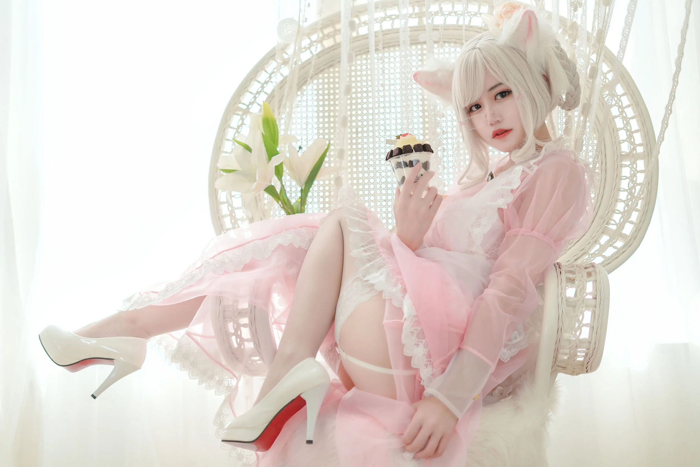 [网红COSER] 动漫博主小仓千代w - 透明粉色女仆  第11张-《94零社区》