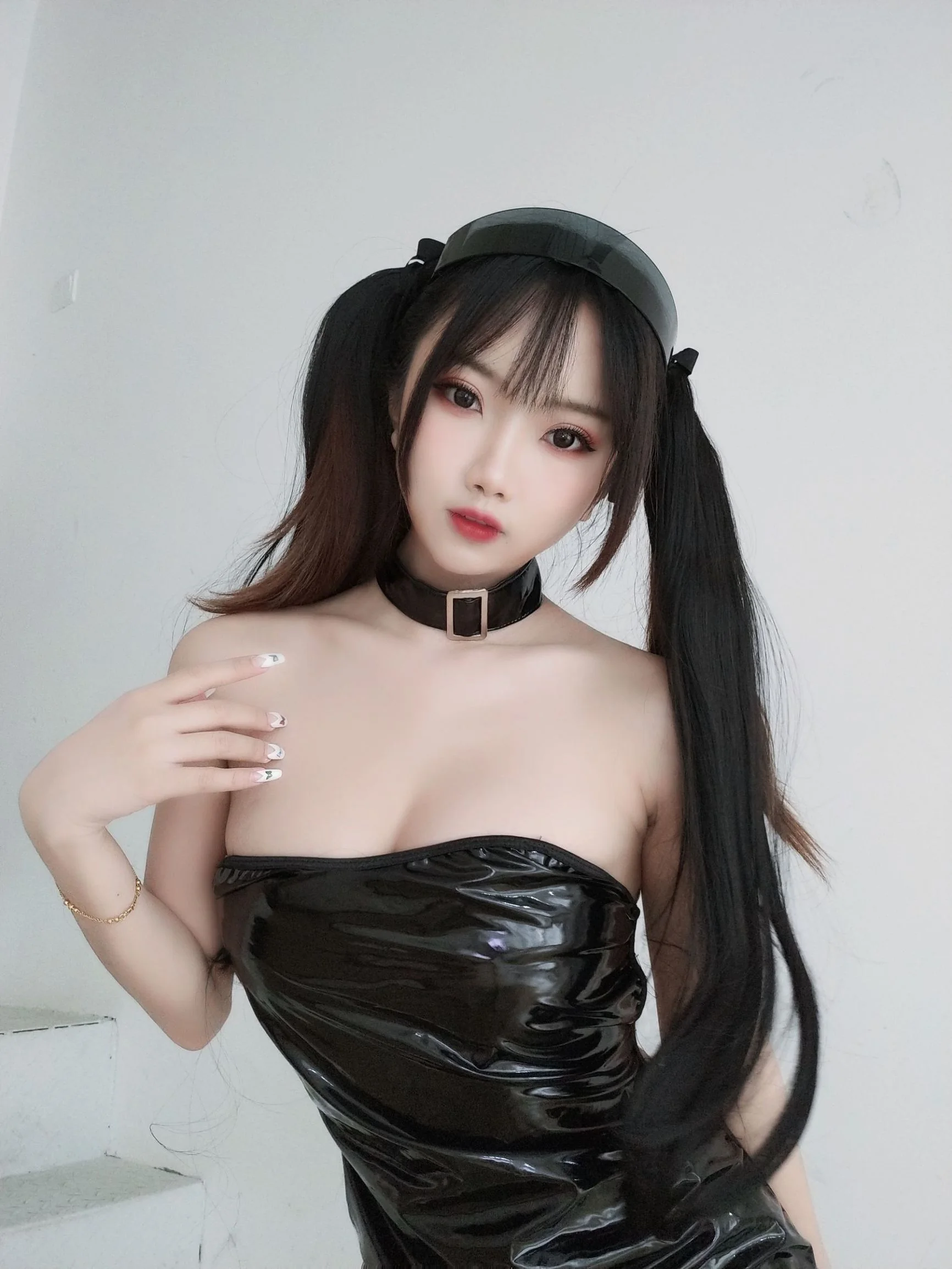 [网红COSER] 白嫩美少女鬼畜瑶 - 胶衣  第23张-《94零社区》