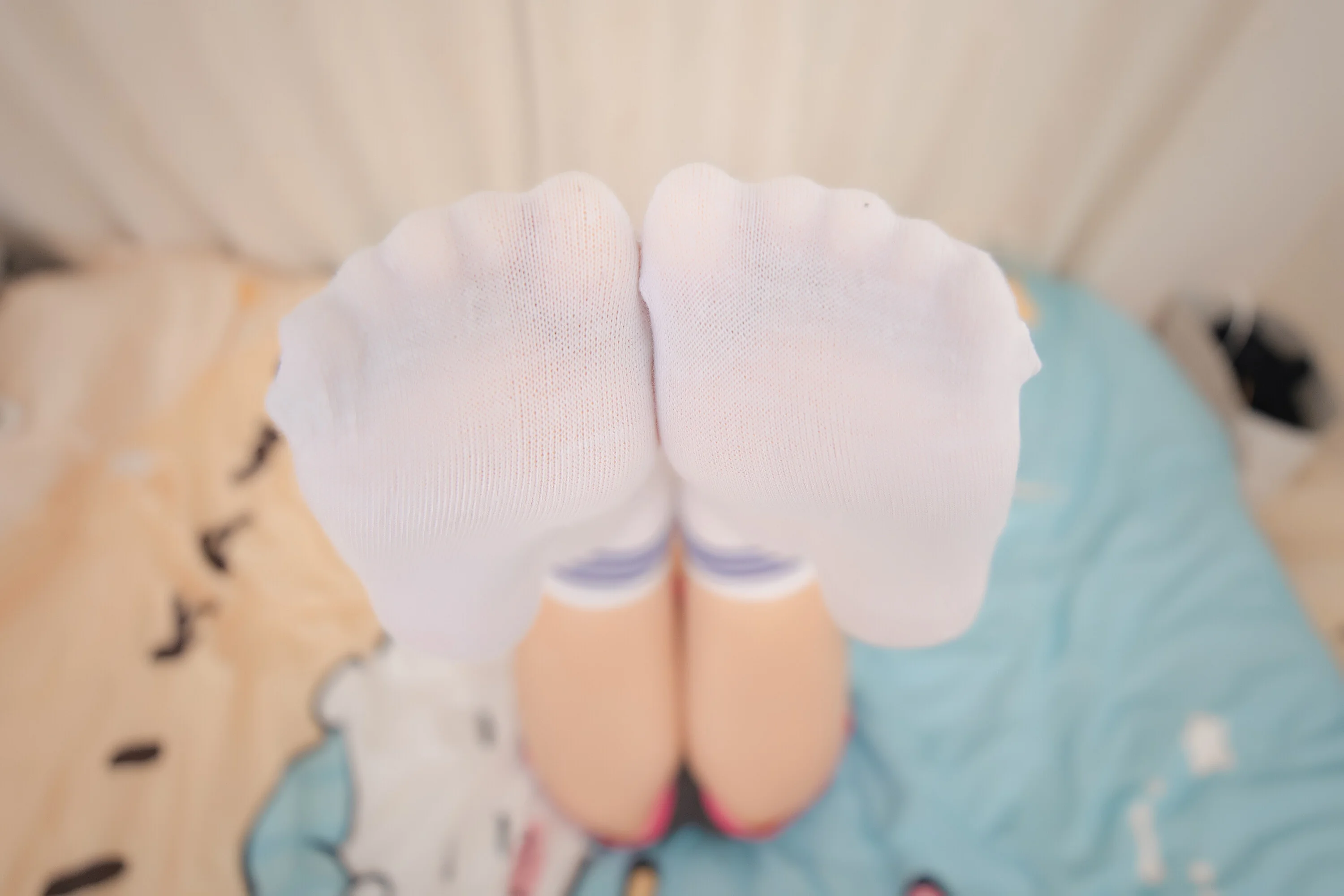神楽坂真冬 - 伸展少女  第9张-《94零社区》