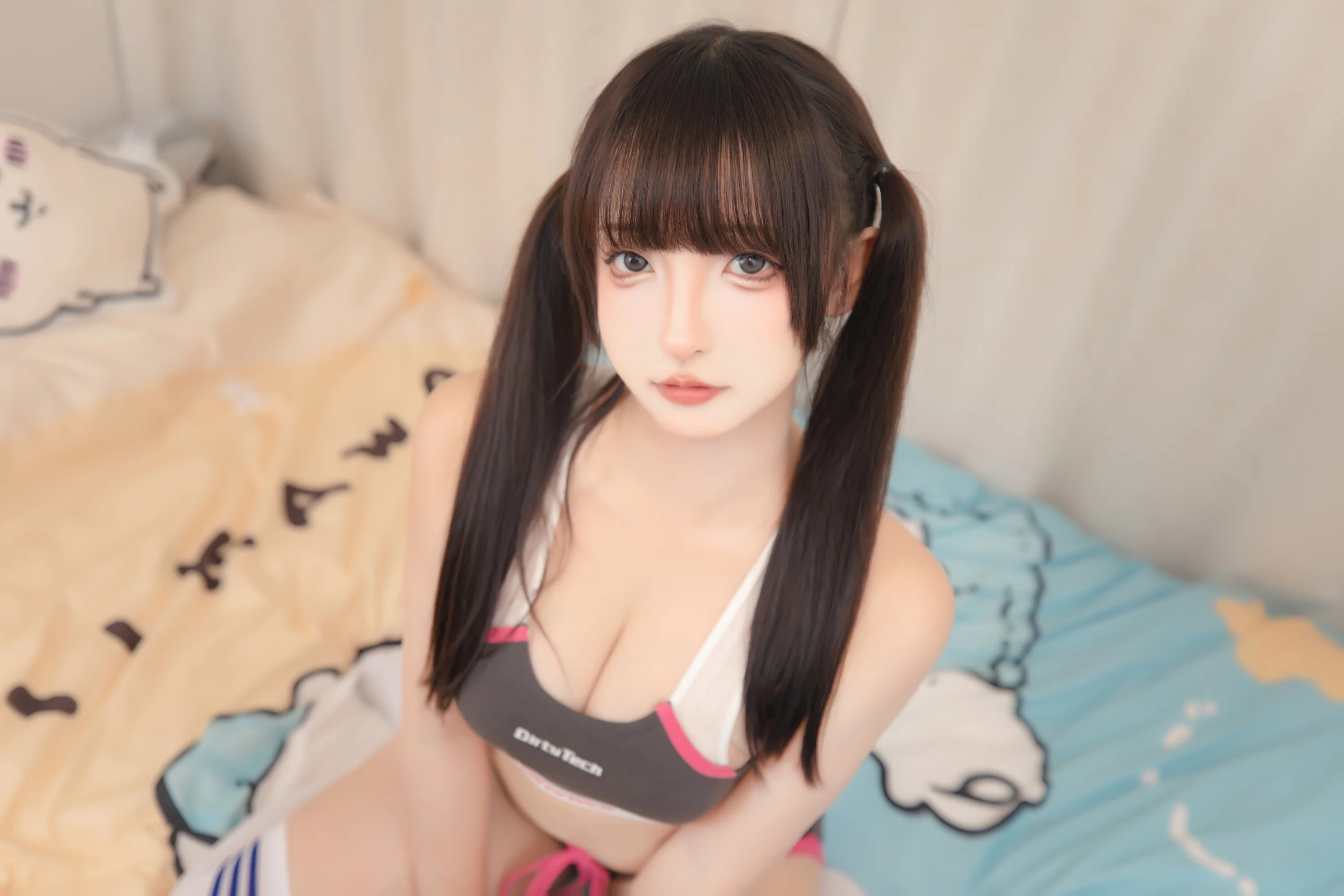 神楽坂真冬 - 伸展少女  第18张-《94零社区》