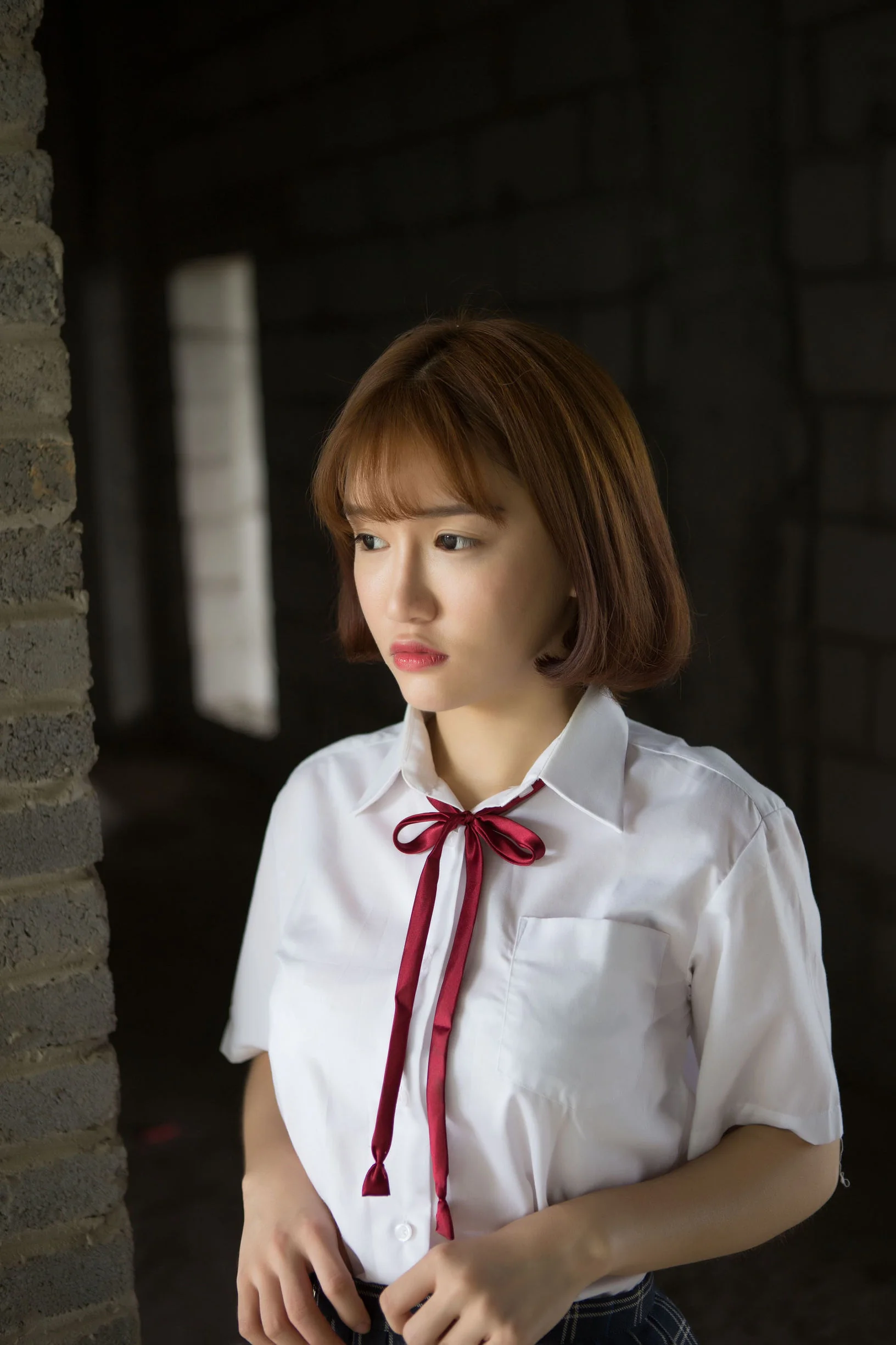 [网络美女] k8傲娇萌萌Vivian 学生装野外捆绑  第4张-《94零社区》