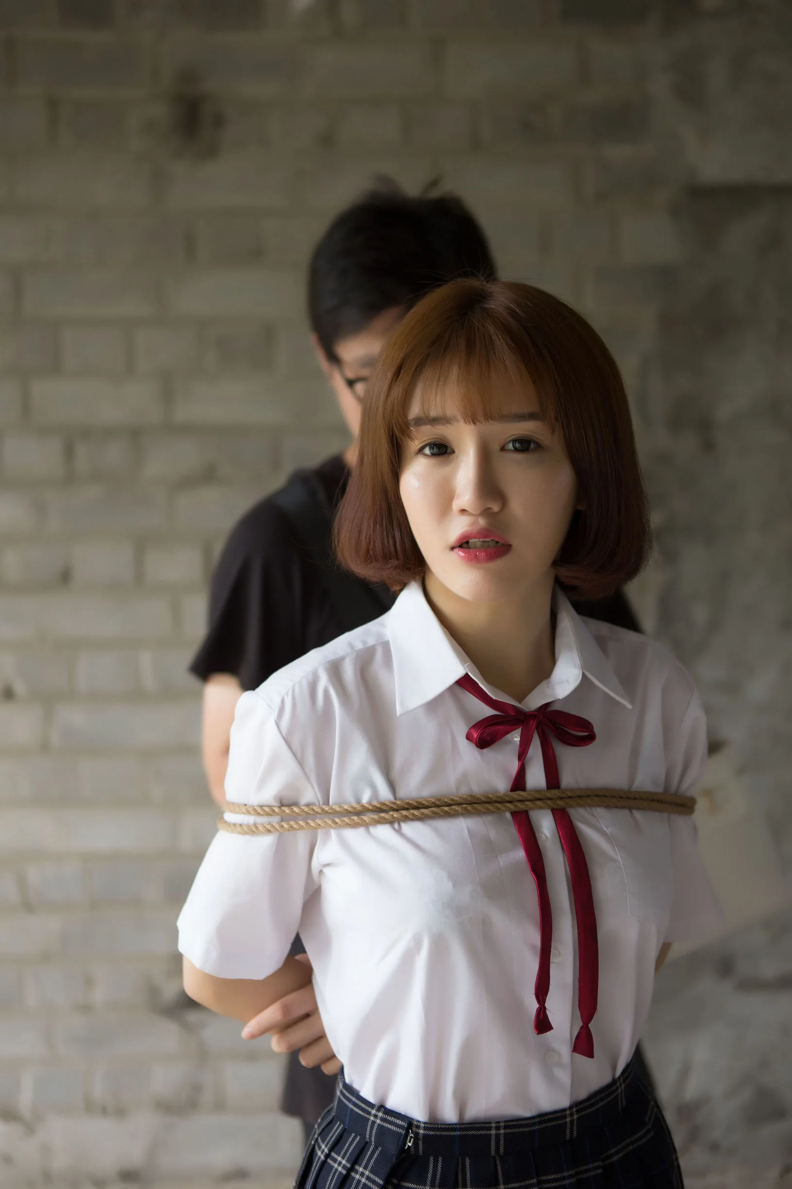 [网络美女] k8傲娇萌萌Vivian 学生装野外捆绑  第5张-《94零社区》