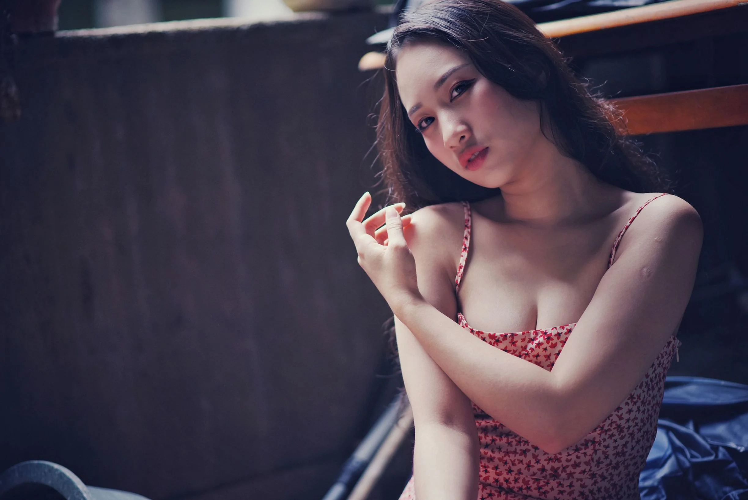 [台湾美女]制服の女生 No.006 岑晴晴 慵懒的性感  第26张-《94零社区》