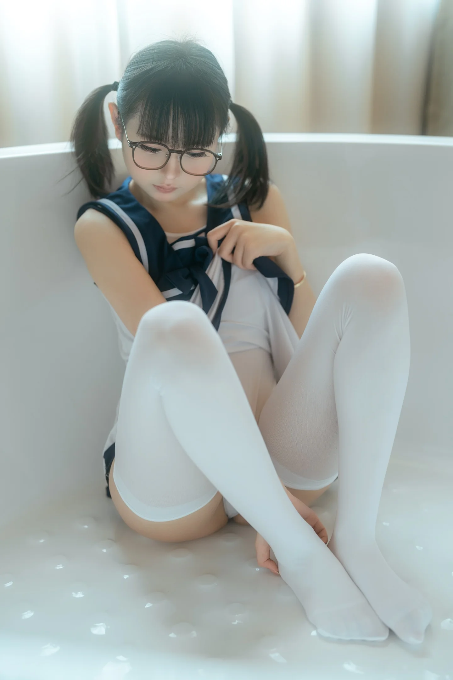 幼水铃衣 - 梦浴少女 81P1V  第55张-《94零社区》