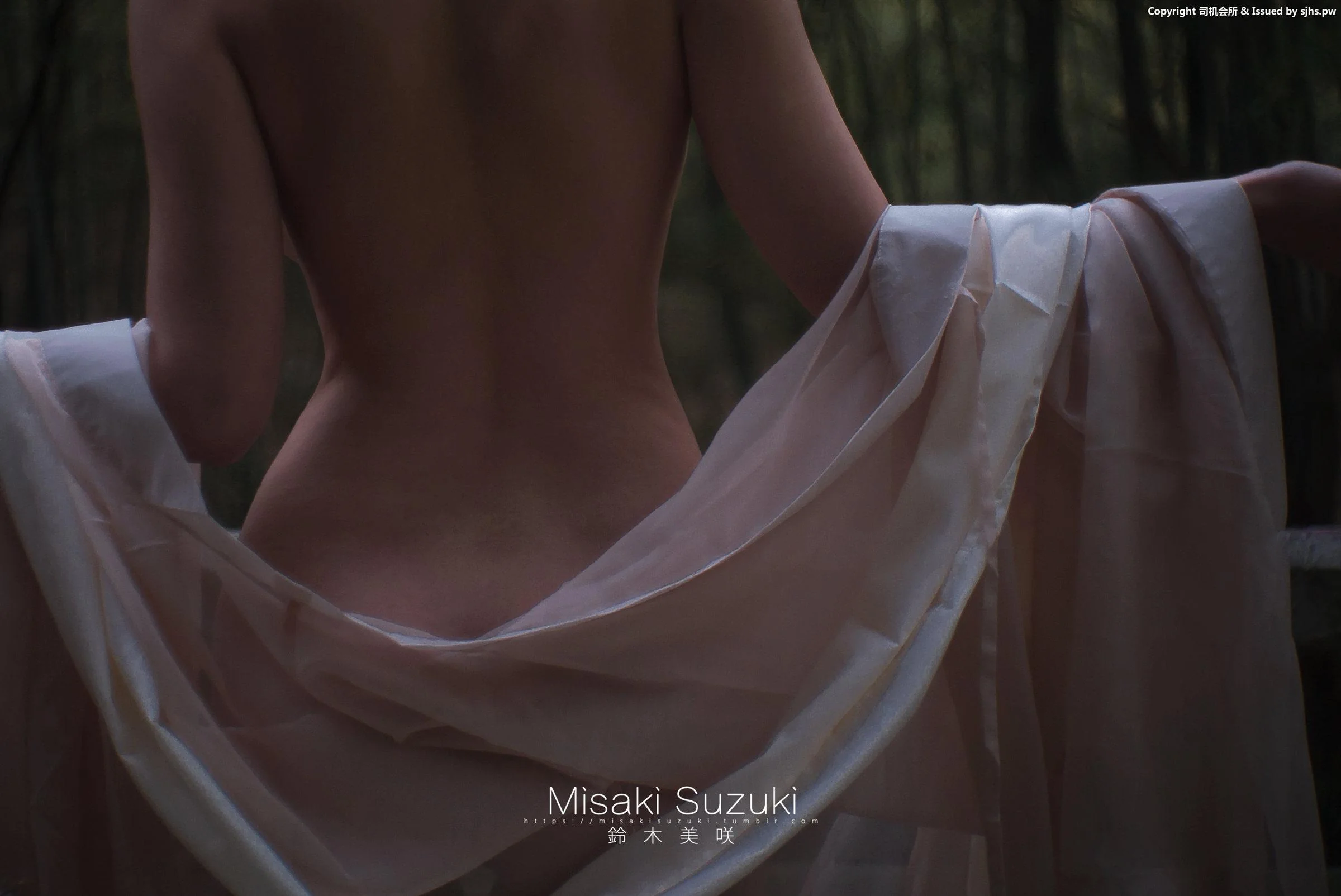 [Misaki Suzuki] 古典庭院中的优雅美人 51P  第44张-《94零社区》