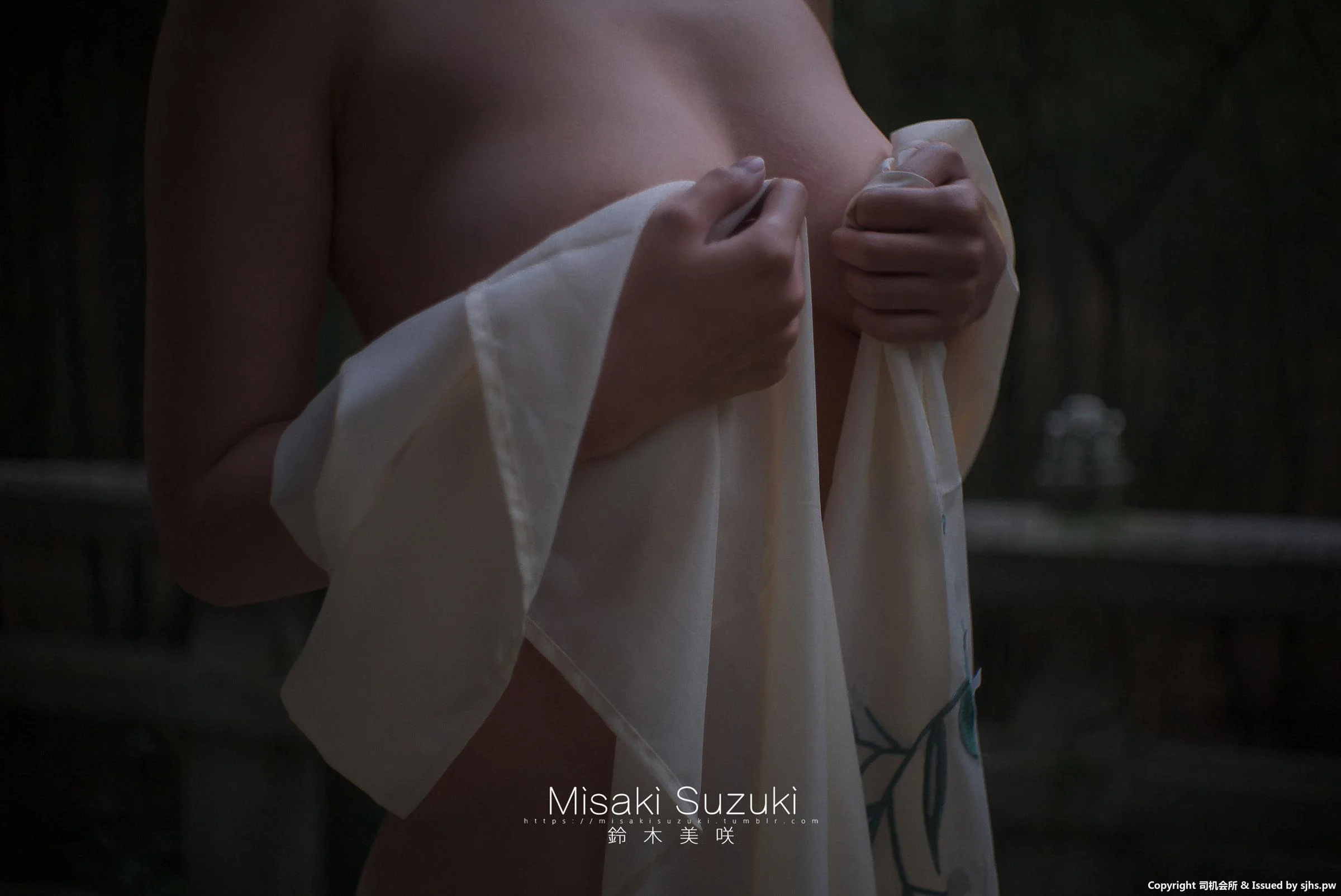 [Misaki Suzuki] 古典庭院中的优雅美人 51P  第48张-《94零社区》