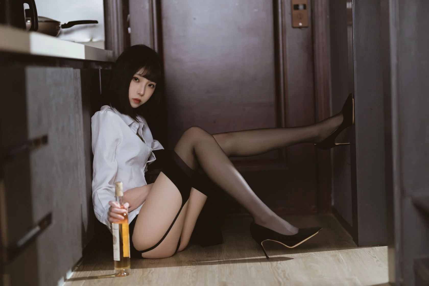 许岚LAN - 醉酒OL [60P2V-759MB]  第15张-《94零社区》