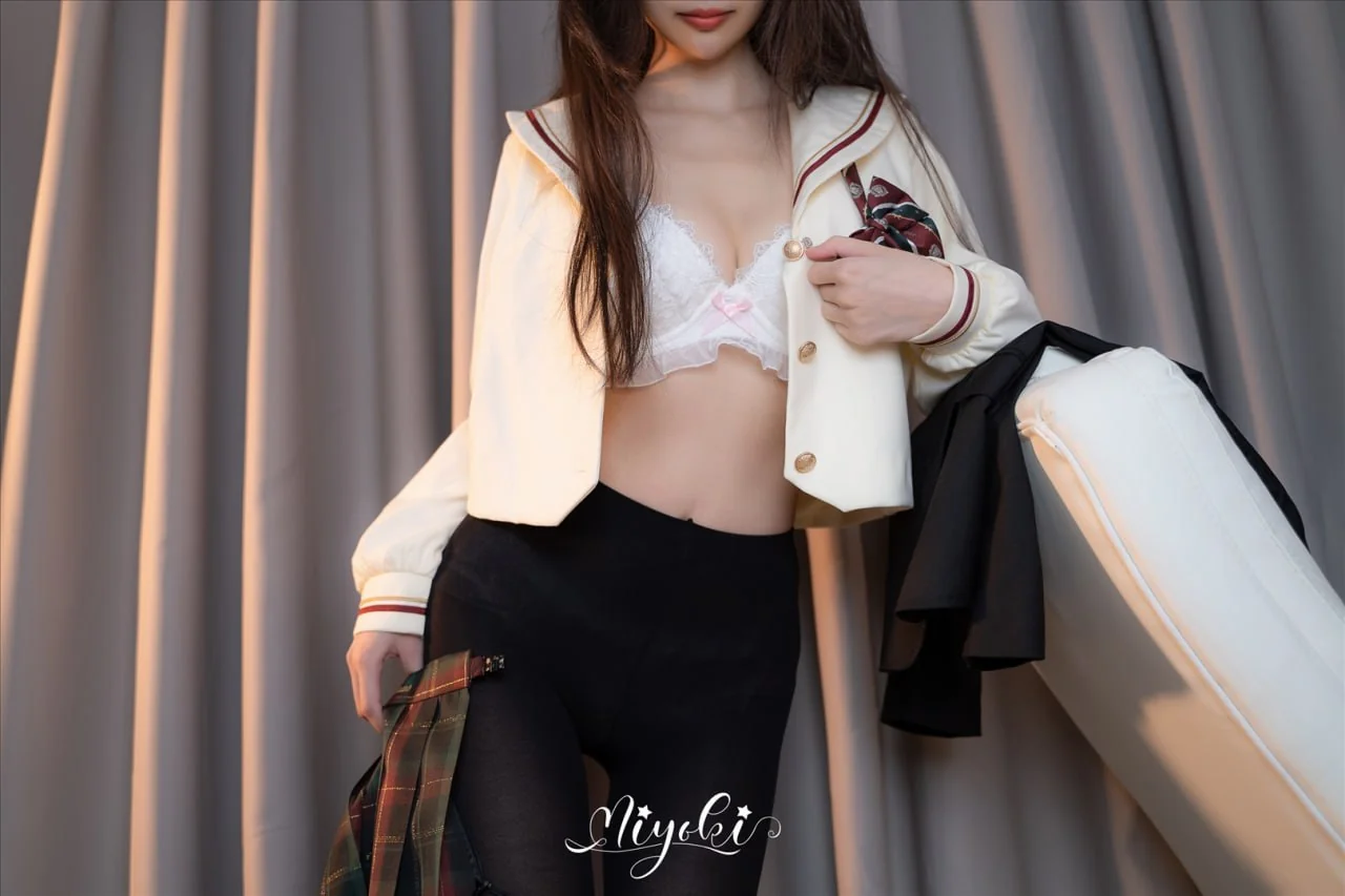 铃木美咲 - 现役JK的美脚连裤袜 32P  第22张-《94零社区》